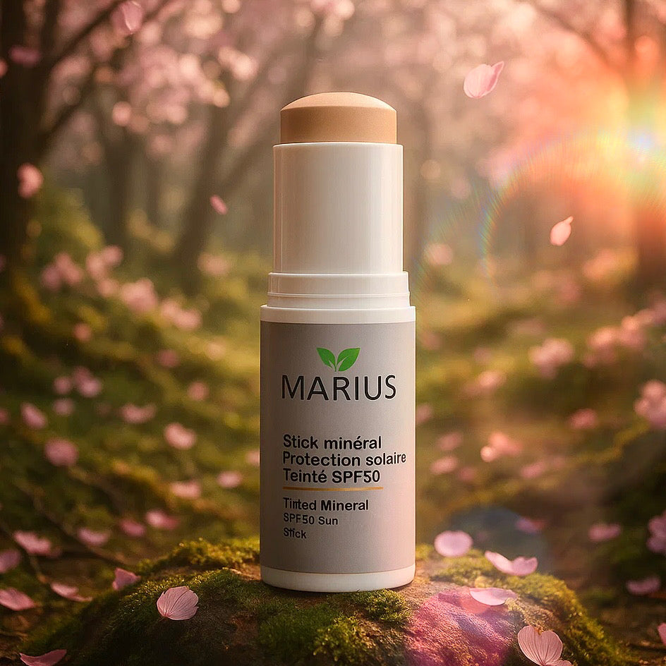 Stick solaire teinté minéral SPF50 visage